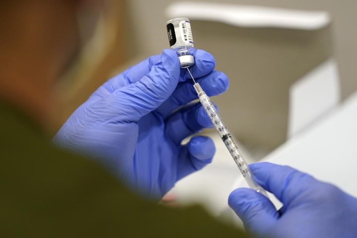 Feds consider adding COVID-19 boosters to be considered fully vaccinated - National