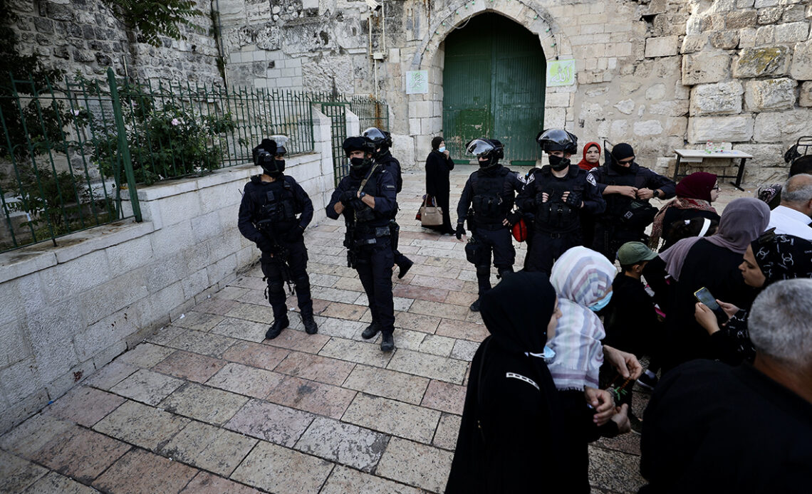 Israeli police, Palestinians clash at Jerusalem holy site on last Friday of Ramadan
