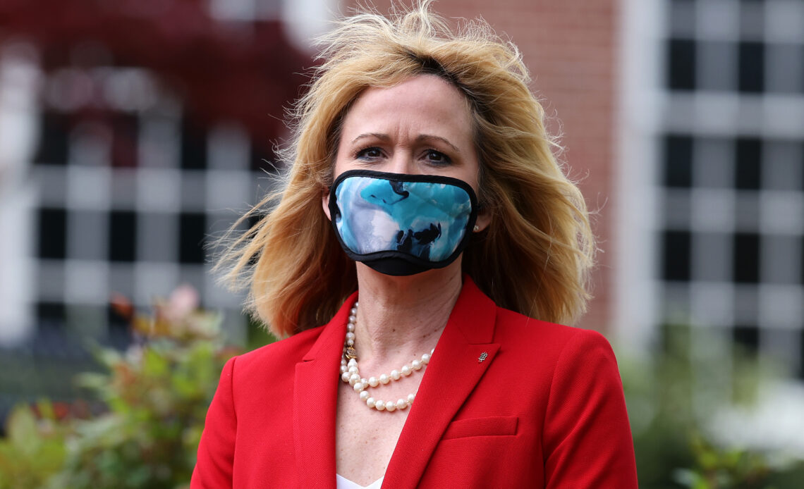 Kelly Schulz Wears a Face Mask