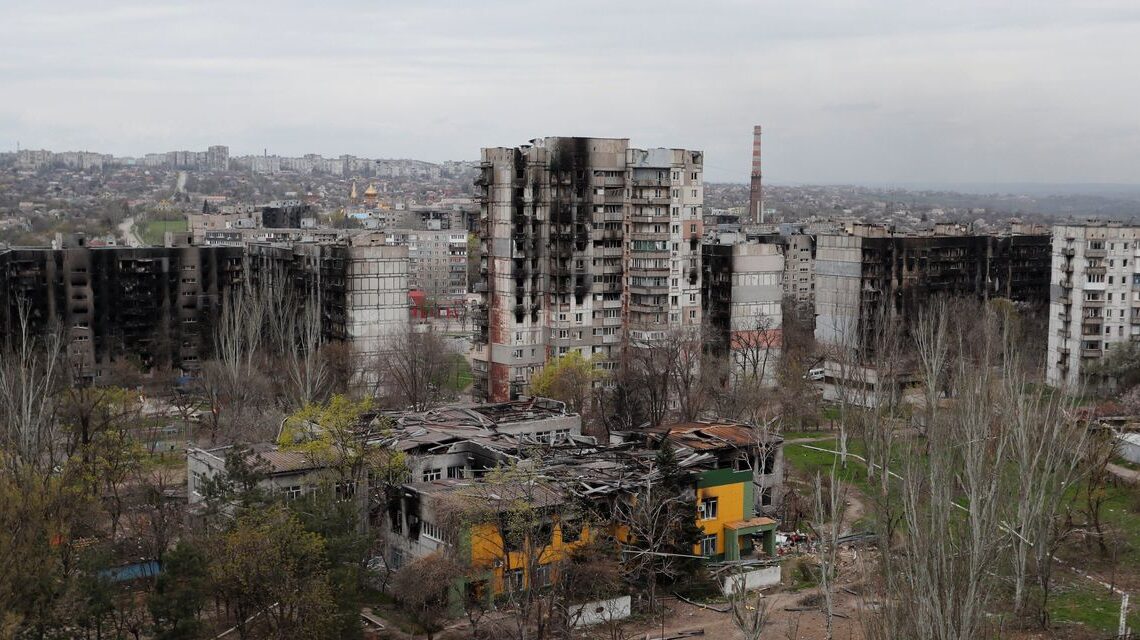 Russia Advances in Ukraine’s Donbas Region, Is Accused of Digging Mass Graves