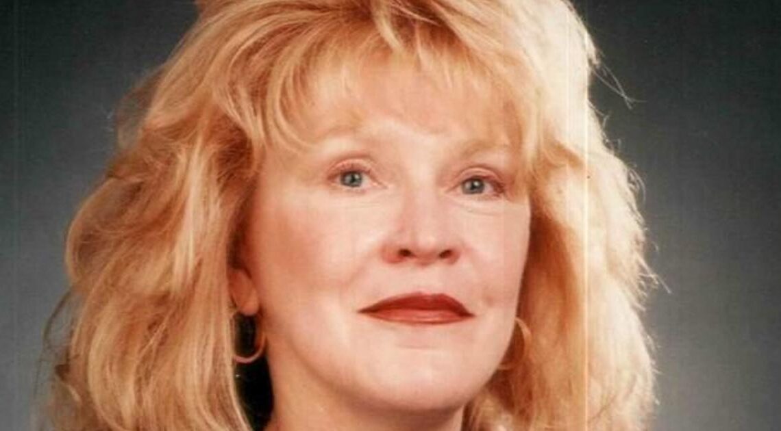 Who is Catherine Shelton? - CBS News