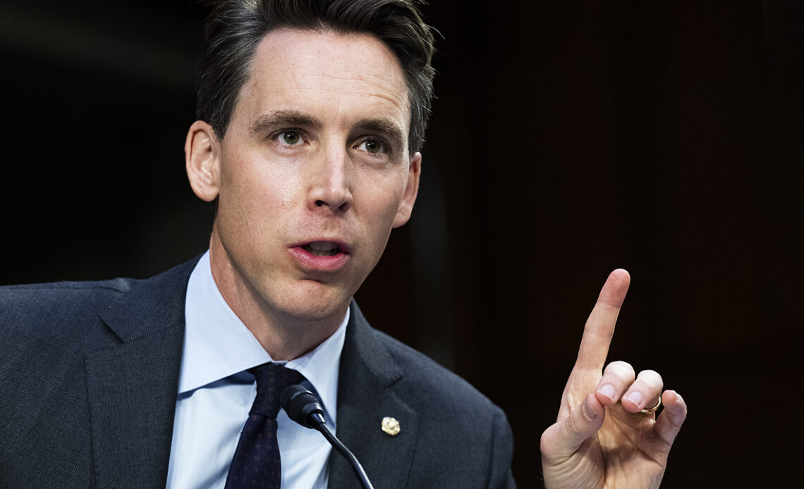 Hawley says Americans are not 'confused' about disinfo board, it's about 'censorship'