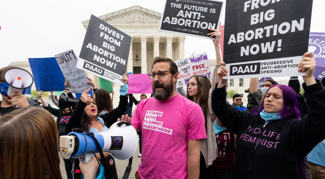 As Supreme Court overturns Roe v. Wade, which states would restrict or protect abortion rights?