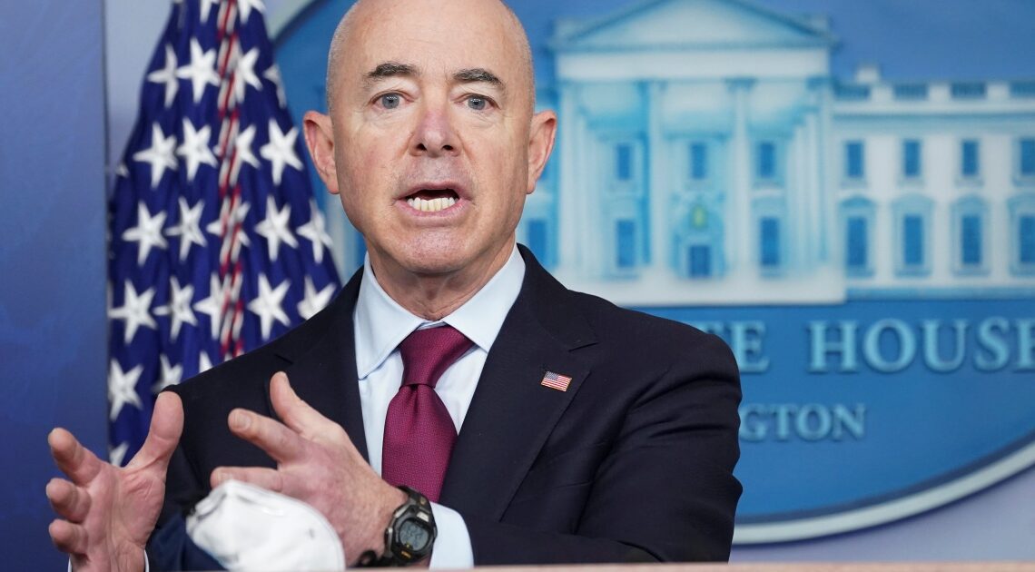 Biden administration extends TPS protection for Venezuelans | Migration News