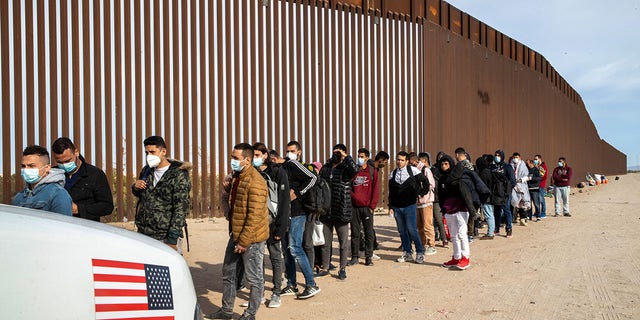Illegal immigrants  pictured on April 1, 2022. as the deadline for Title 42 to expire loomed.