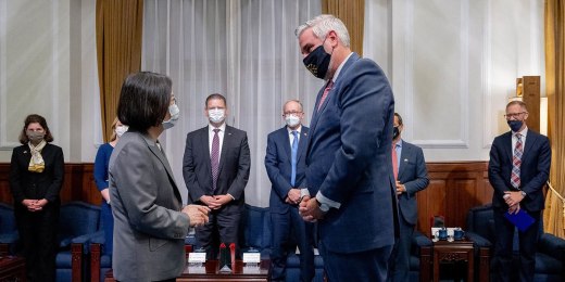1661173609 585 Indiana Gov Holcomb meets Taiwanese president during visit to boost