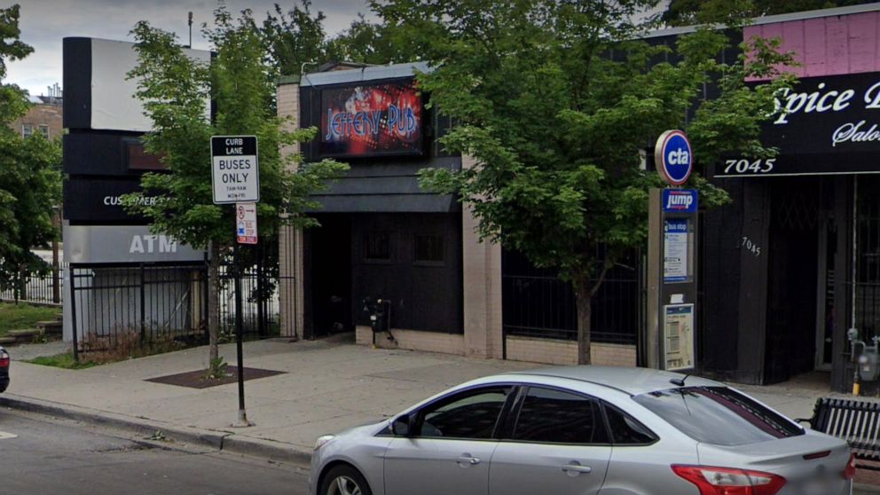 3 men killed in hit-and-run outside Chicago gay bar, suspect at large