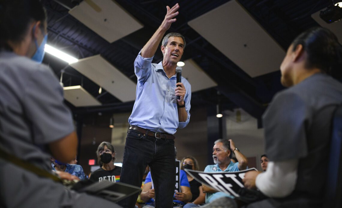 Beto O'Rourke drops f-bomb on heckler during Texas campaign stop