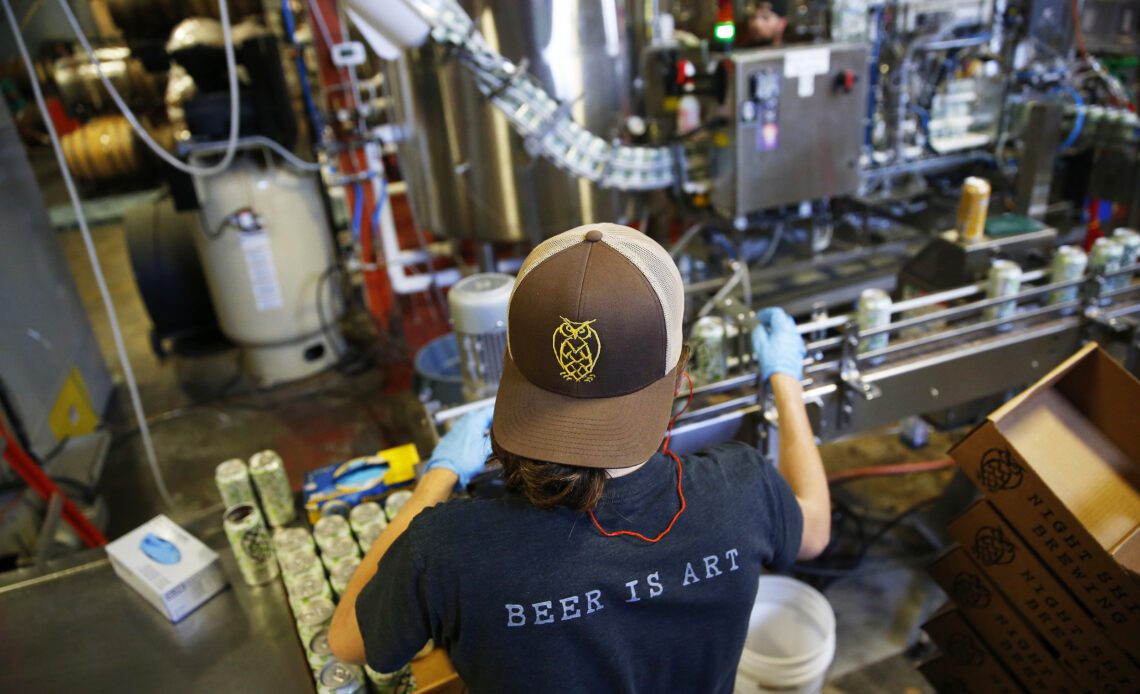 Craft breweries shutting down due to U.S. carbon dioxide shortage