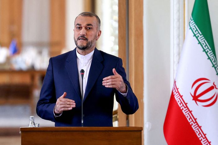 Iran Says Some Issues Still Pending as Deadline for Nuclear Deal Looms