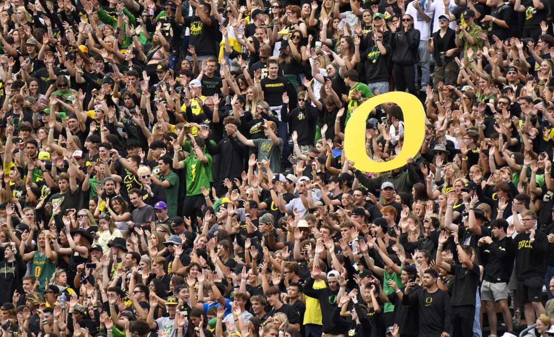 BYU-Oregon game chant against Mormons earns apology. But it's not enough.