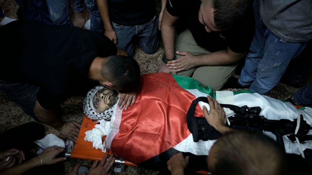 Israeli raid leaves 4 Palestinians dead in West Bank camp