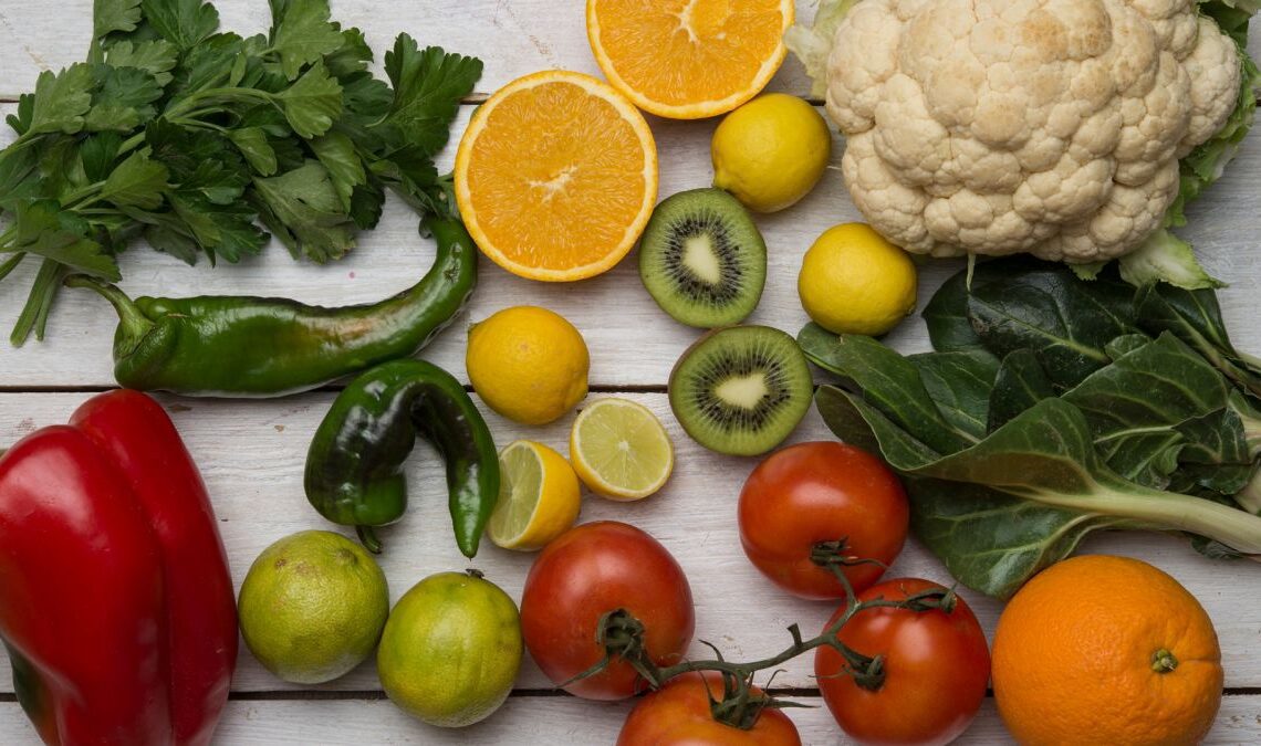 various fruits and vegetables high in vitamin c