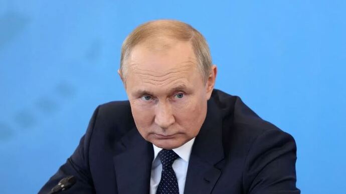 Putin calls Security Council so he cannot be present at concert ''to support'' Donbas