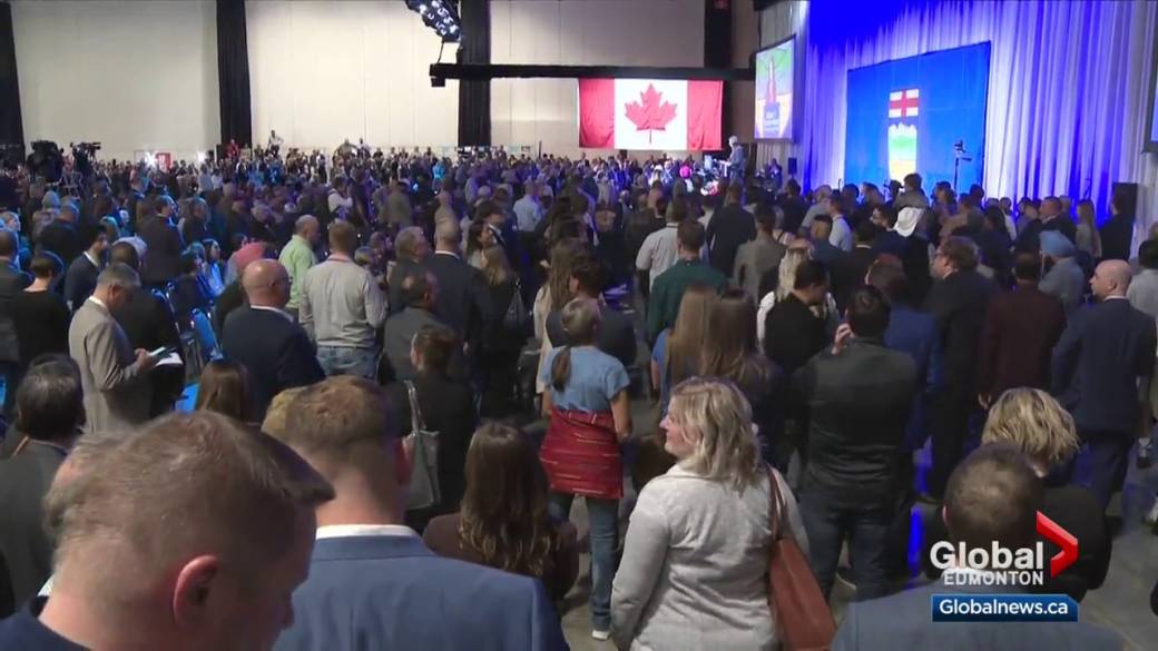 Click to play video: 'What does Danielle Smith’s UCP leadership win mean for Alberta, future of party?'