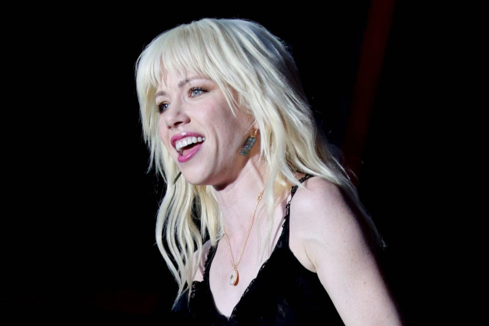 Carly Rae Jepsen once kicked her shoe into the audience