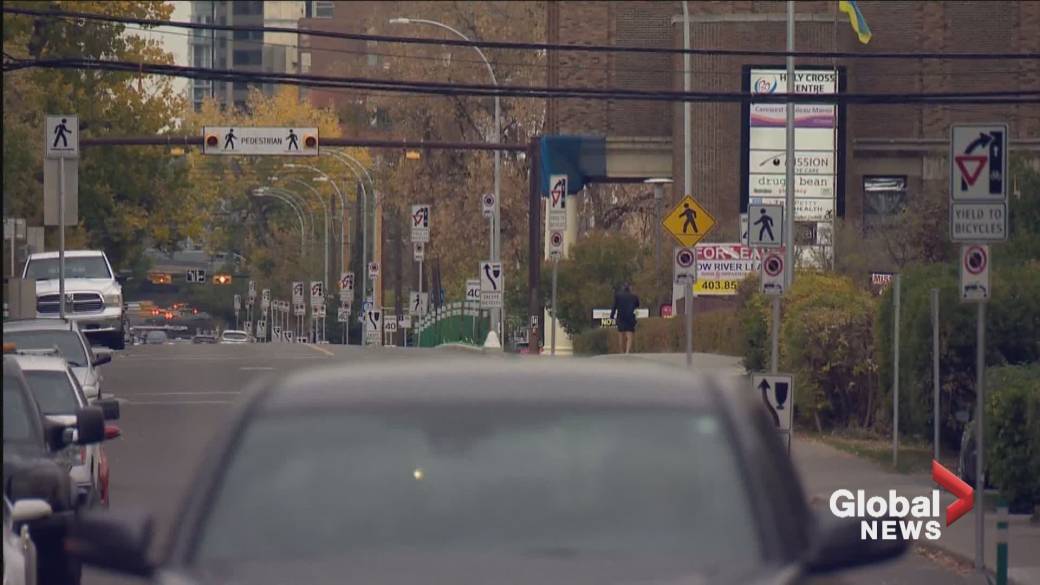Click to play video: 'Smith’s decision to not hold by-election in Calgary-Elbow raising questions'