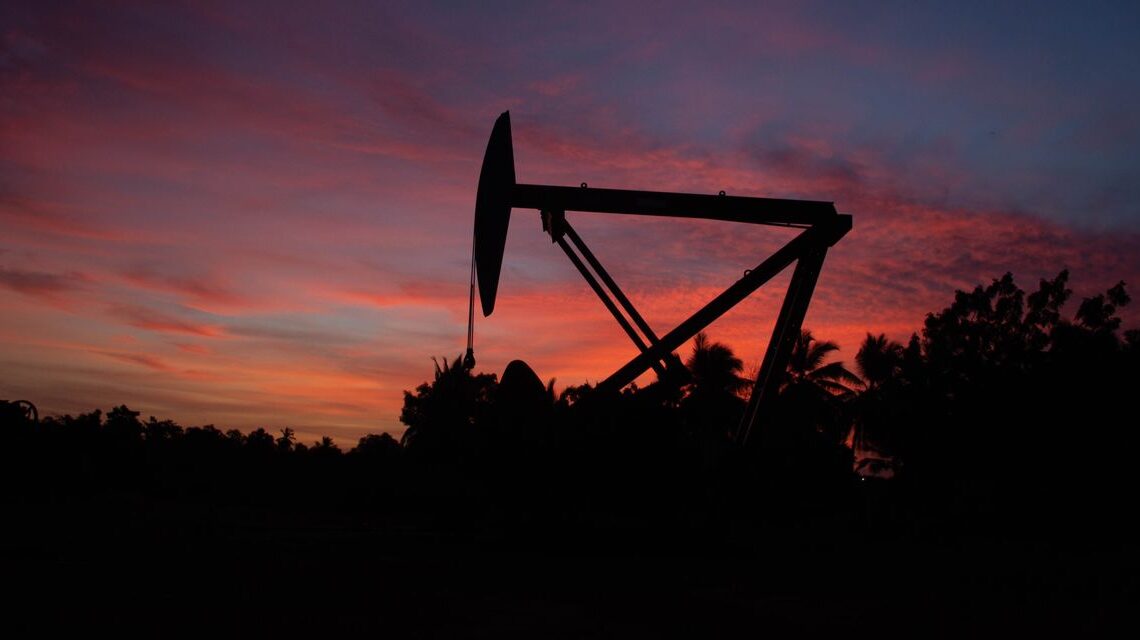 U.S. Looks to Ease Venezuela Sanctions, Enabling Chevron to Pump Oil