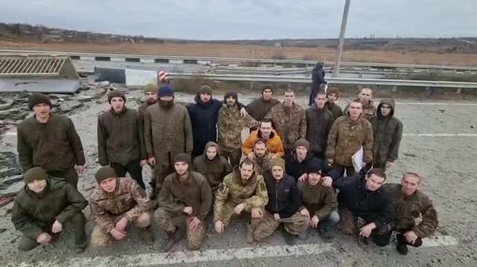 50 Ukrainian defenders return home from captivity, including Azovstal and Snake Island defenders