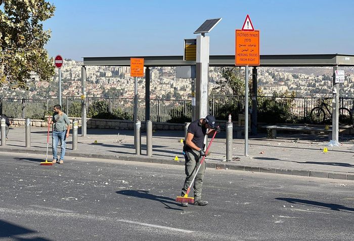 Two Explosions in Jerusalem Kill One, Injure 26