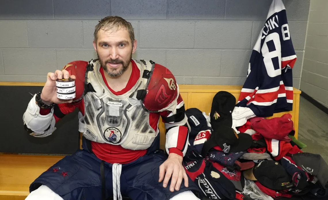 Alex Ovechkin reaches 800 career goals with hat trick