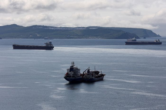 How Washington Persuaded Europe to Put a Price Cap on Russian Oil