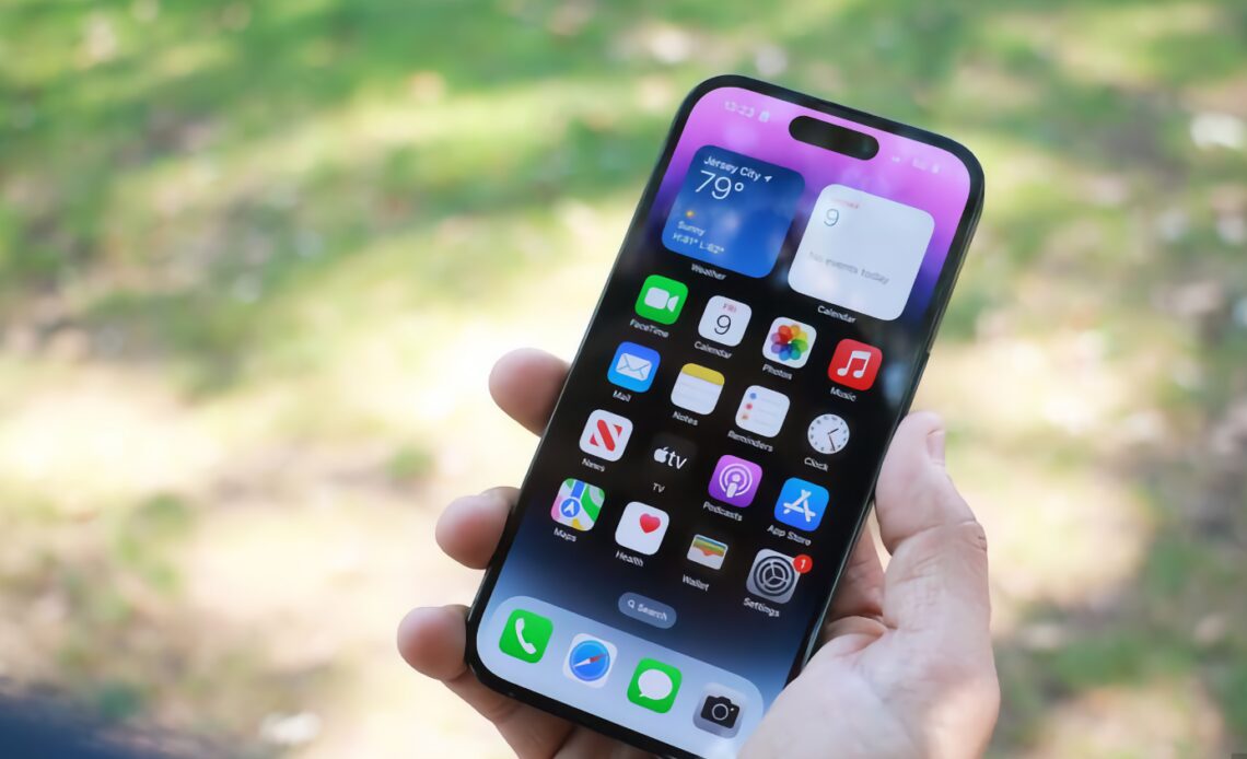 Apple releases iOS 16.3 with support for physical security keys