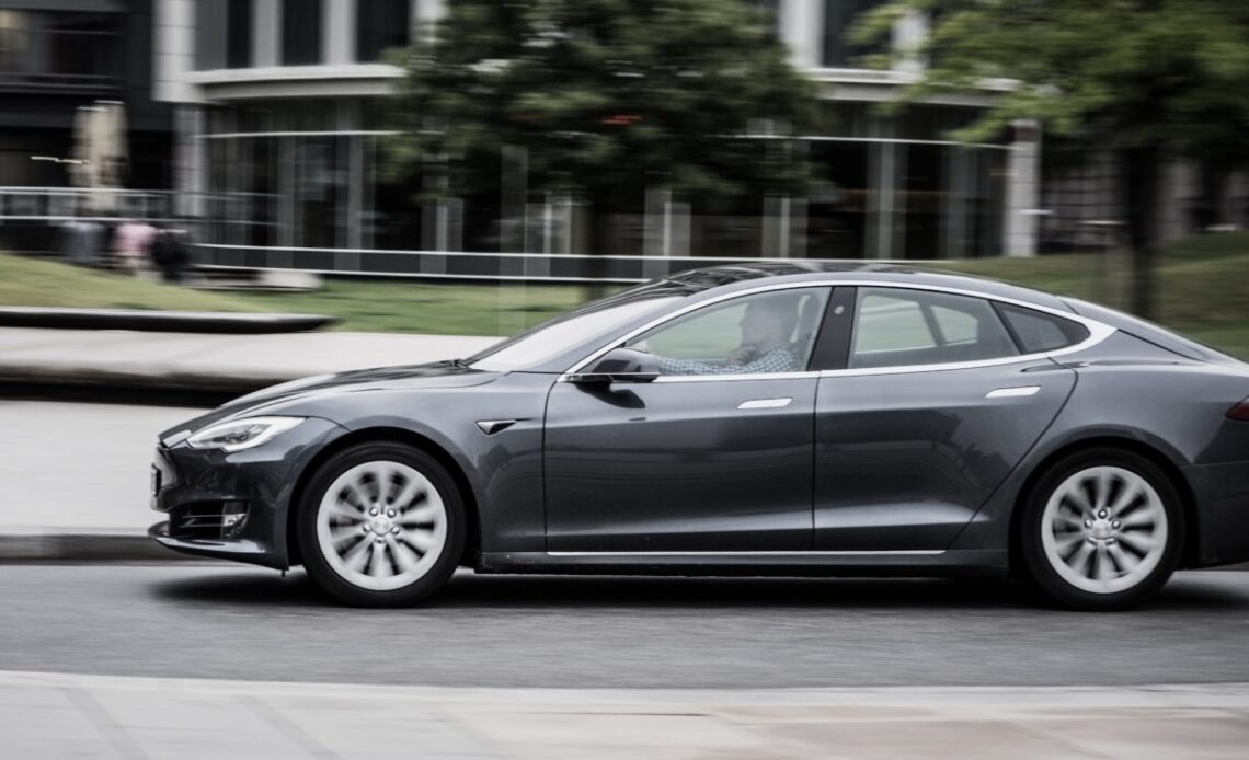 Tesla's Autopilot falls to seventh place, Ford's BlueCruise tops new driving assistance ranking
