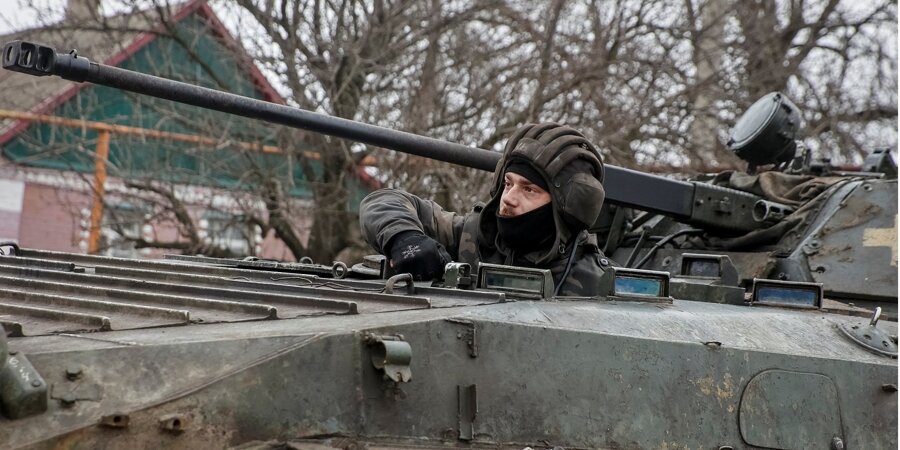 A Ukrainian soldier on the front line near Soledar, January 14, 2023 (Photo:Radio Free Europe/Radio Liberty/Serhii Nuzhnenko via REUTERS)