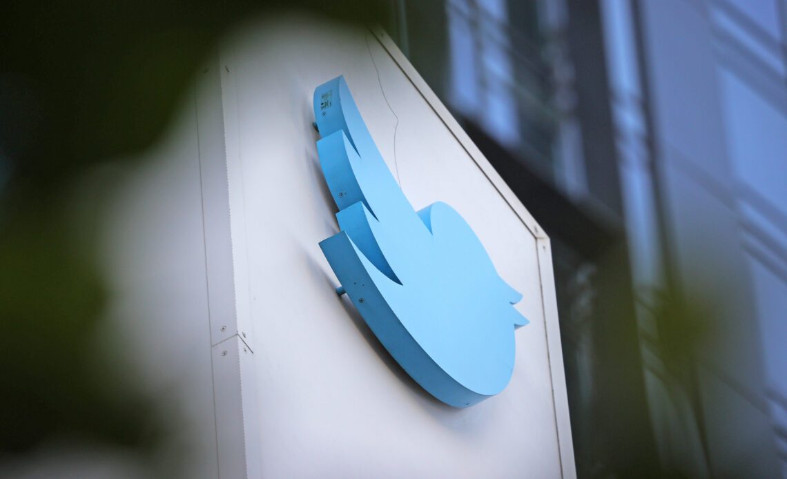 Twitter is shutting down its free API, here's what's going to break
