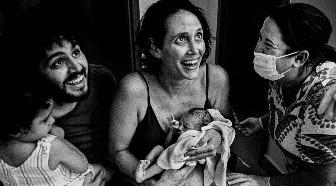 25 Powerful And Intimate Birth Photos