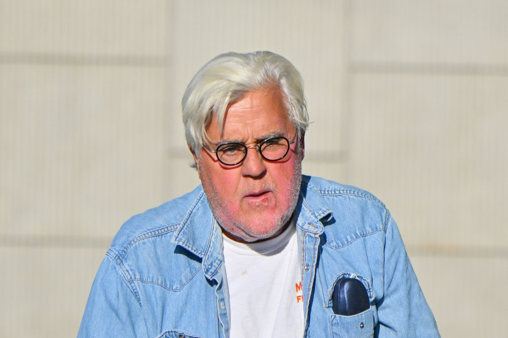 Jay Leno shows off brand-new face