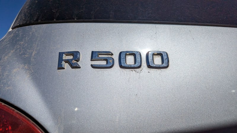 Junkyard Gem: 2006 Mercedes-Benz R500