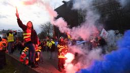 Paris is burning: Protesters set city ablaze