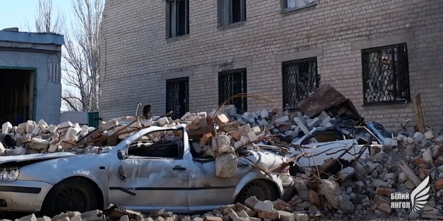 Destroyed car in Donetsk Oblast (Photo:Police/Handout via REUTERS)