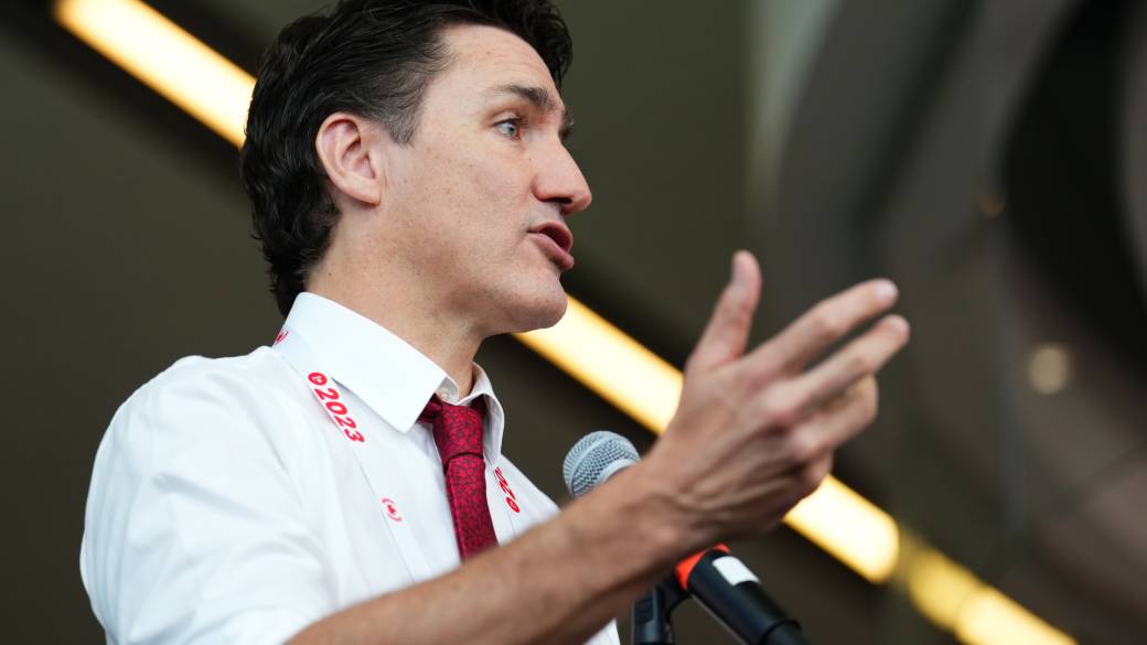 Click to play video: 'Trudeau insists info on China’s alleged threat to Michael Chong never made it to him, office'