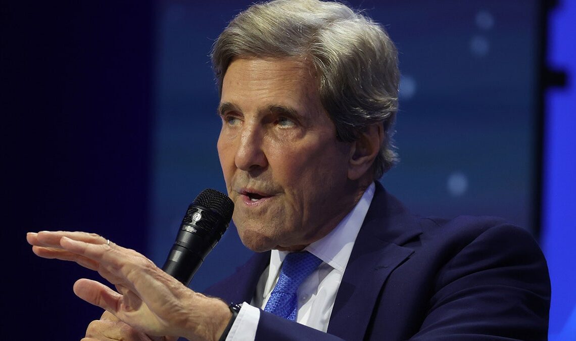 John Kerry at APEC