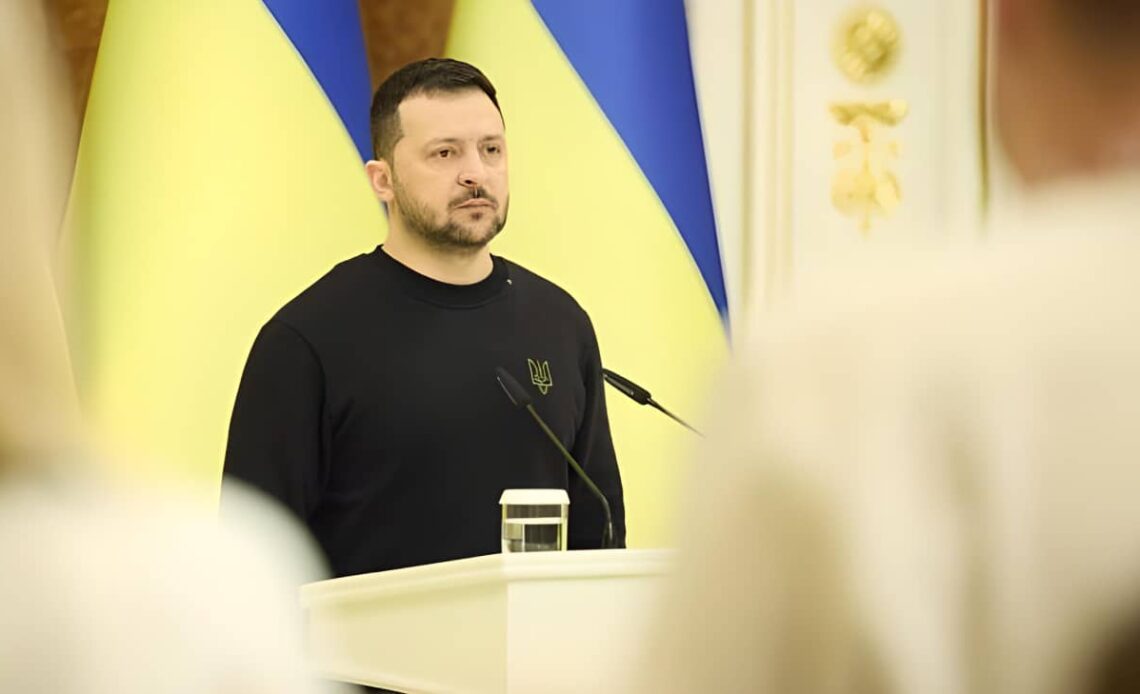 Zelenskyy invites Trump to Ukraine again, calls his ''peace plan'' dangerous