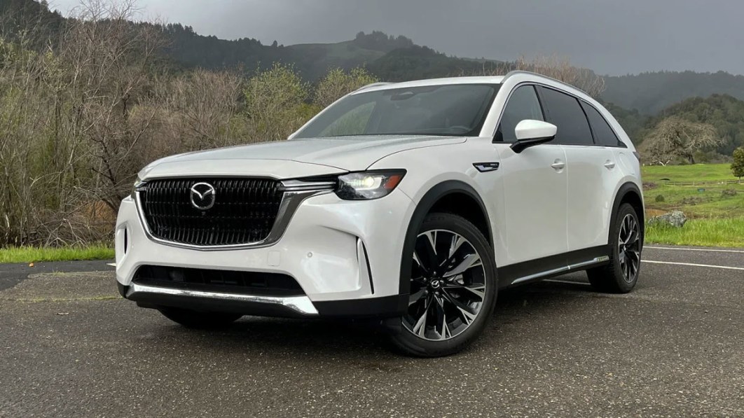 Mazda lowers prices on CX-90 to match CX-70 MSRPs across all trims