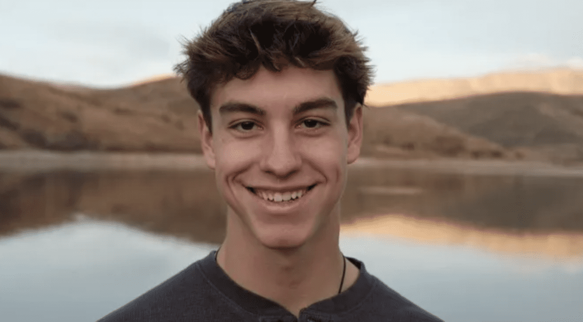 Teen falls to his death while taking photos at Utah canyon overlook