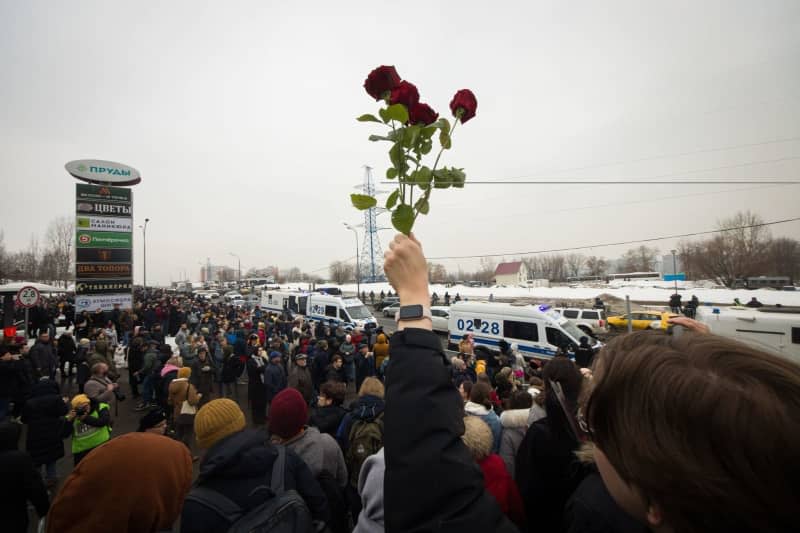 People gathered to honour the late Russian opposition leader Alexei Navalny, who died two weeks ago in an Arctic prison. The funeral service was held at the "Assuage My Sorrows" symbol of the Mother of God in the city's south-eastern Marino area, and the burial was in Borisov Cemetery. Artem Priakhin/SOPA Images via ZUMA Press Wire/dpa