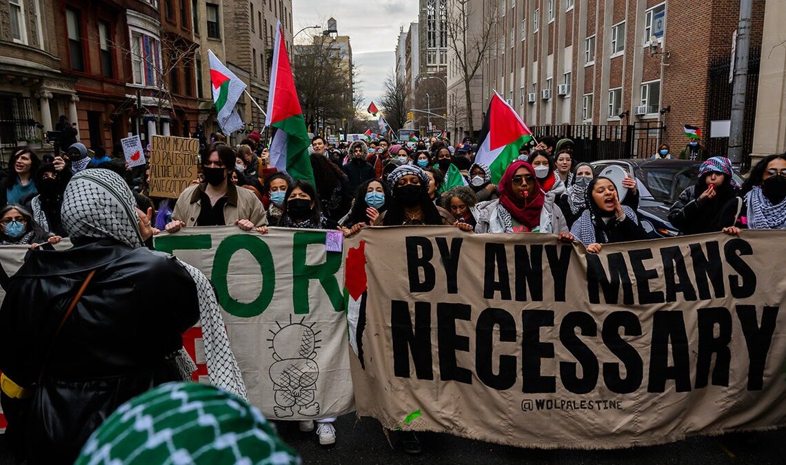 anti-Israel protest b Columbia