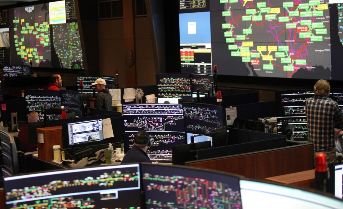 New safety rules set training standards for train dispatchers and signal repairmen