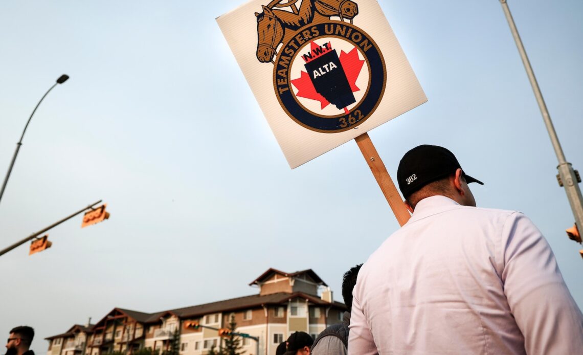 Back-to-work order issued for 2 major Canada railroads. Union will comply, but lawsuit planned