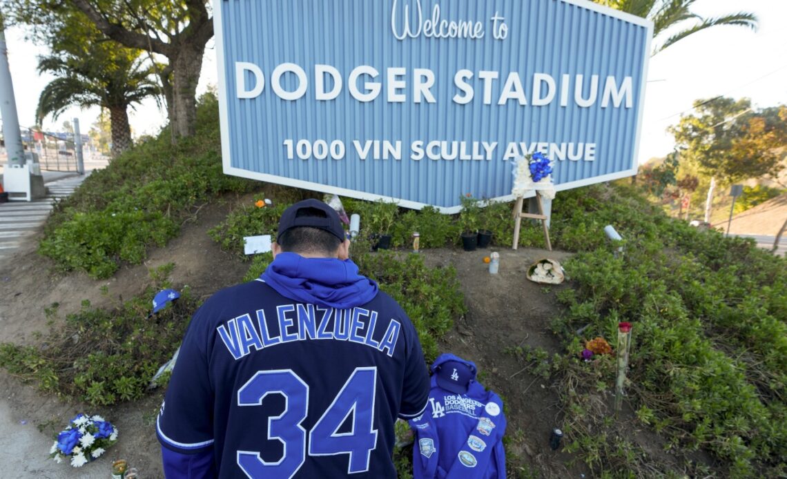 Angelenos mourn Mexican-born pitcher Fernando Valenzuela, who starred for the Dodgers in the 1980s