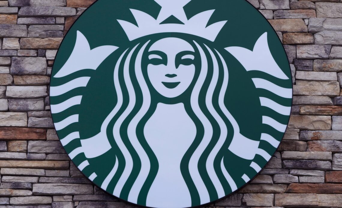 Starbucks reports weak quarterly results despite the arrival of Pumpkin Spice Latte season