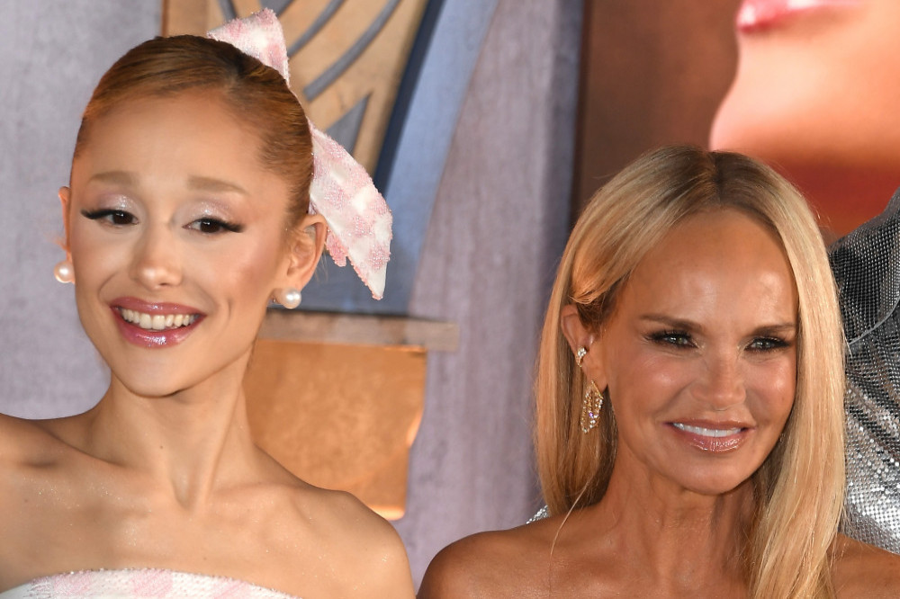 Ariana Grande was 'nervous' when she sat next to Kristin Chenoweth at the Wicked premiere.