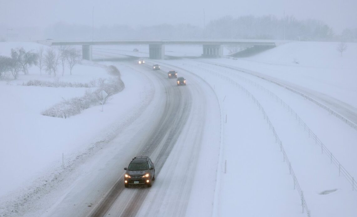 Live Thanksgiving storm tracker