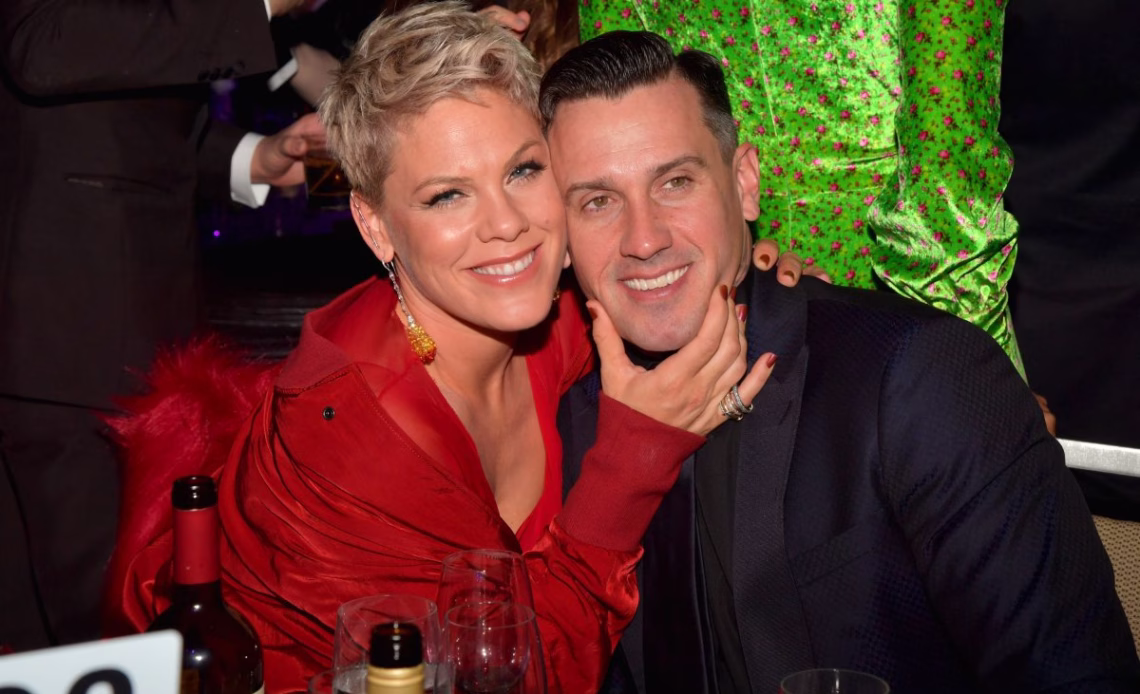 Pink, Carey Hart