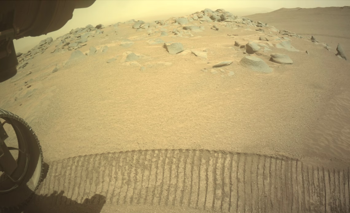 Mars rover Perseverance sends home postcard from scenic 'Pico Turquino' (photo)